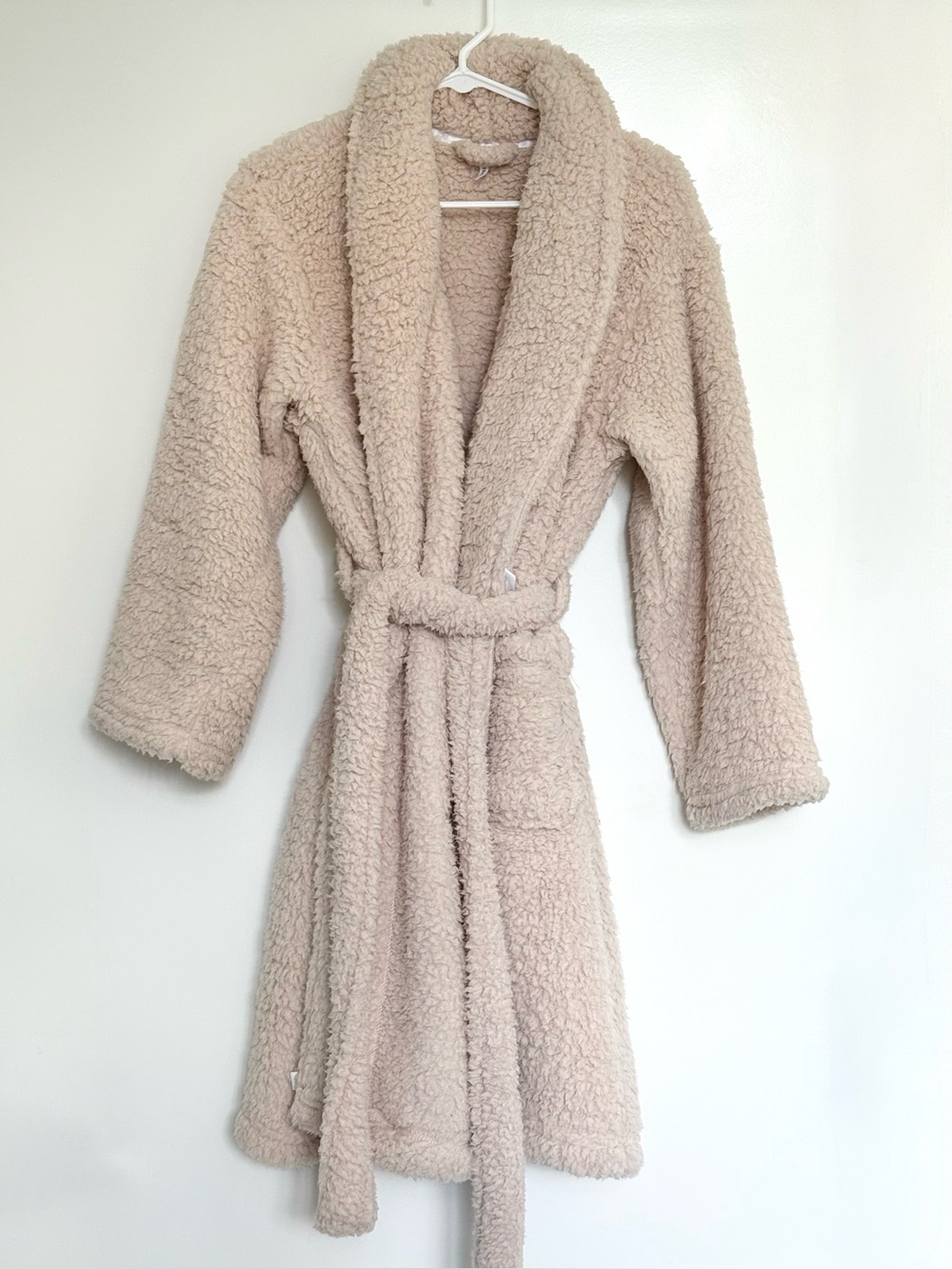 Pottery Barn Teddy Bear Faux Fur Robe in Blush, size Small